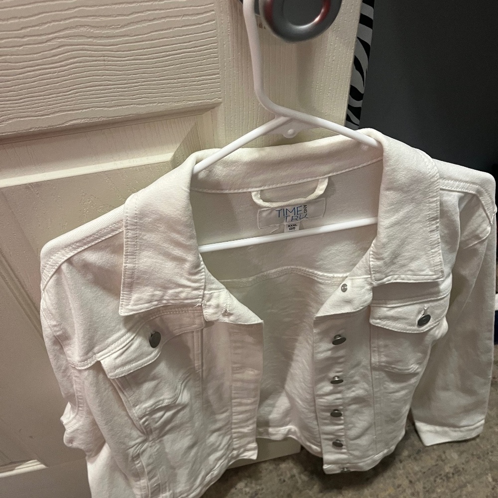 White denim jean jacket